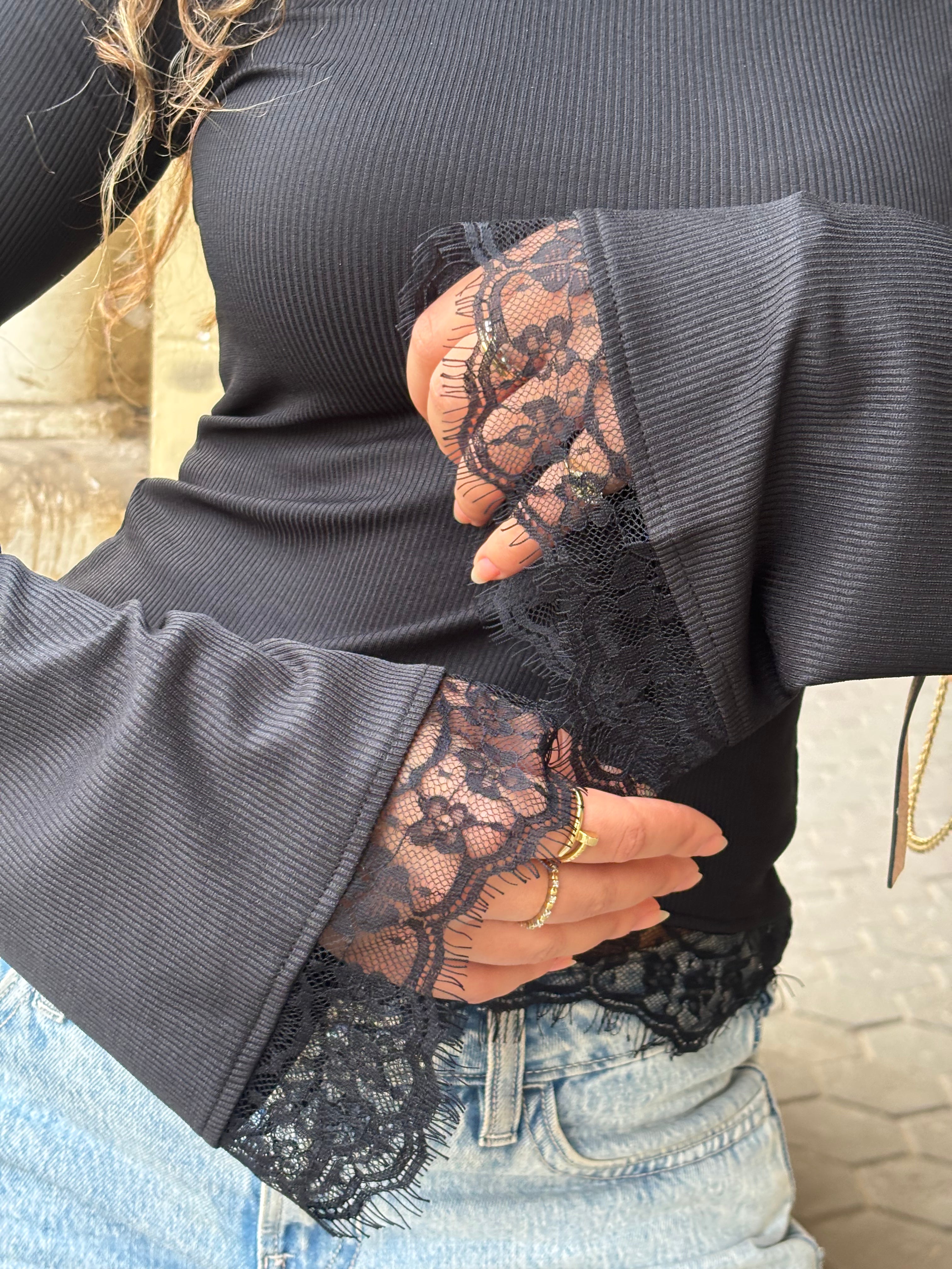 Lace detail top